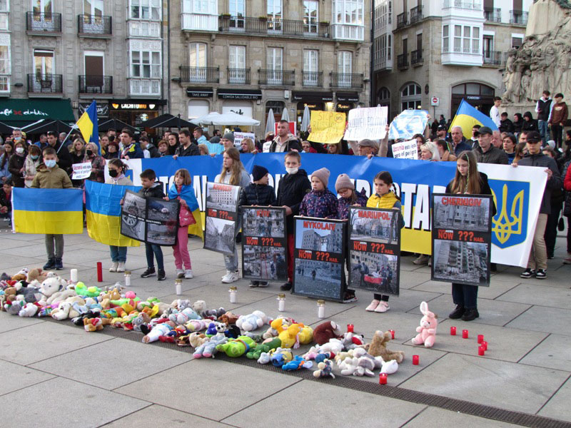concentración-vitoria-memoria-victimas-ucrania-por-la-invasión-rusa